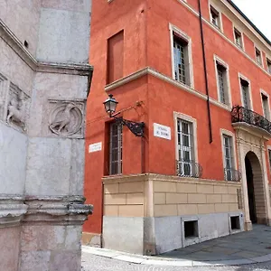 https://palazzo-dalla-rosa-prati.emilia-romagnahotels.net