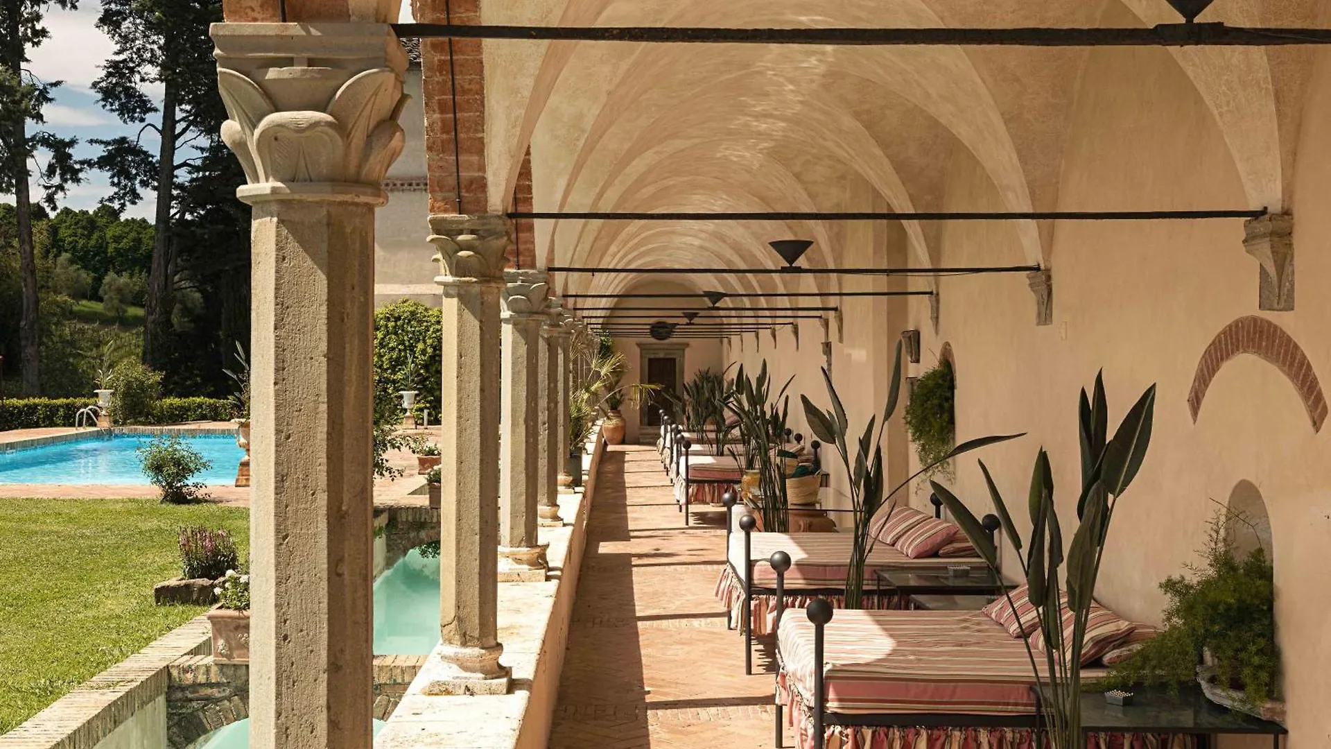 Hotel Certosa Di Maggiano Siena 4*,  Italy